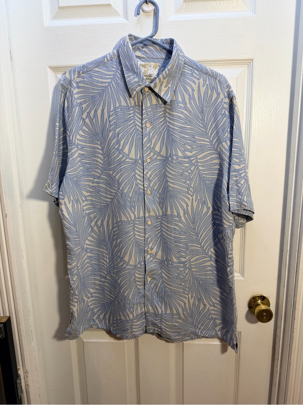 Tasso Elba Blue and Cream Tropical Leaf Short-Sleeve Button-Down Shirt